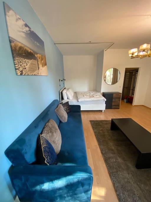 Apartment With Balcony Berlino Esterno foto